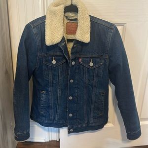 Womens levis sherpa lined denim jacket